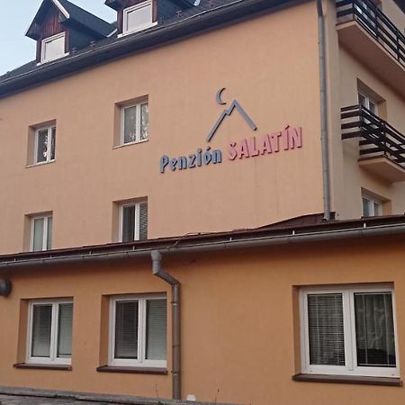Hotel Salatin Ruzomberok Esterno foto