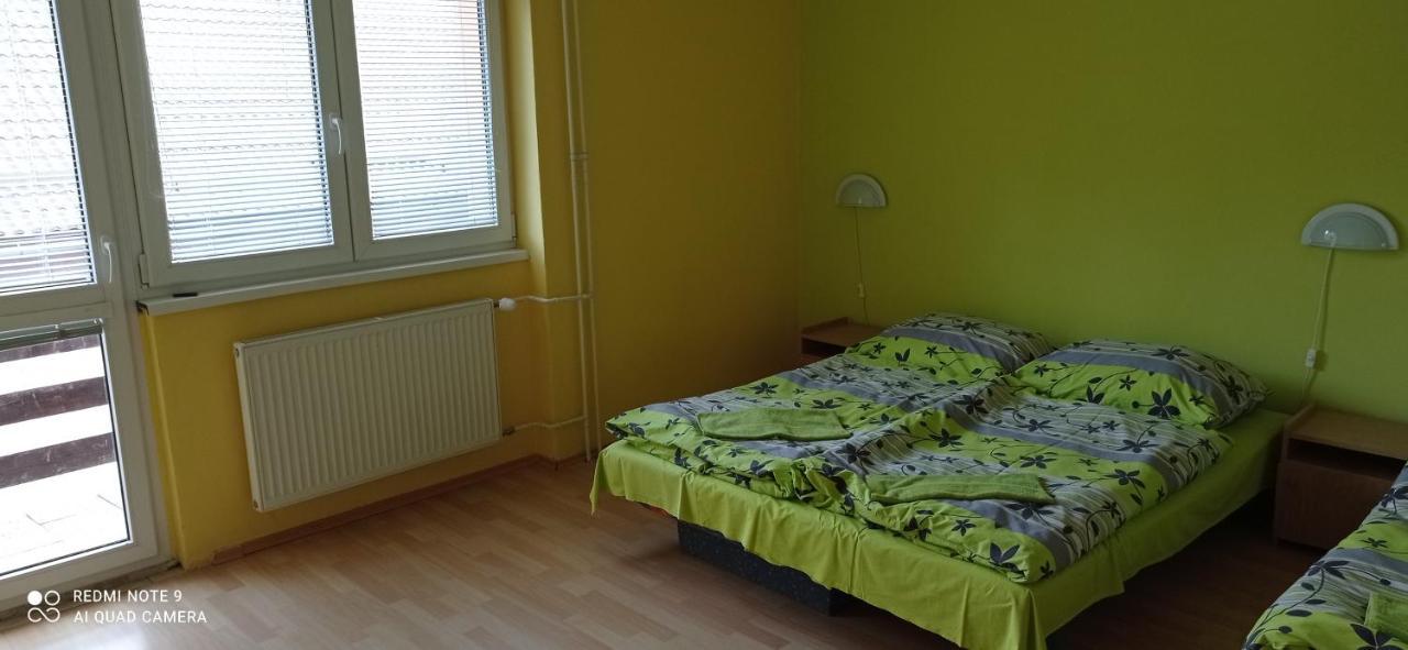 Hotel Salatin Ruzomberok Esterno foto